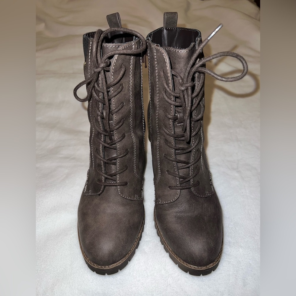 SO brown boots